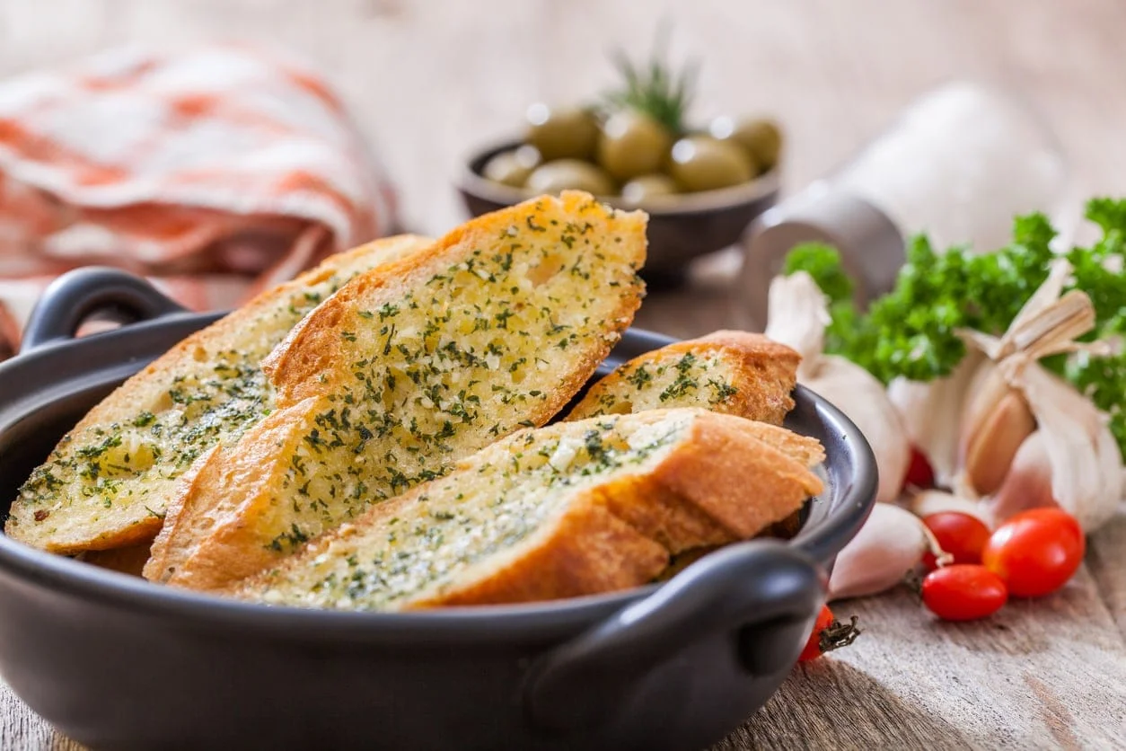20 melhores receitas de pão de alho para fazer em casa