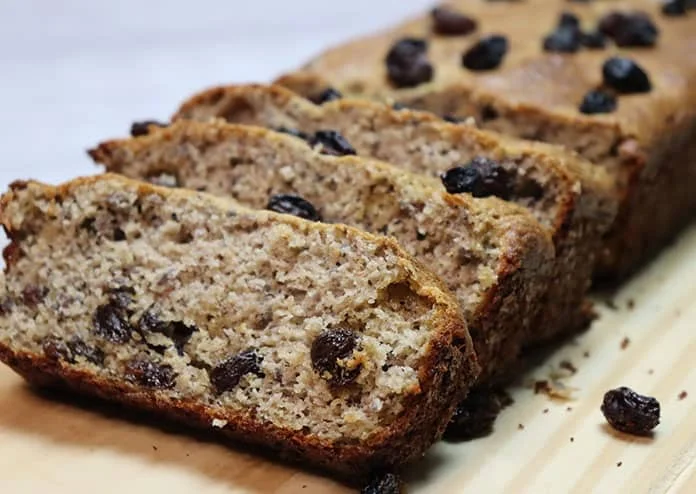 Bolo de Aveia com Banana e Passas: Receita Fácil de Tigela