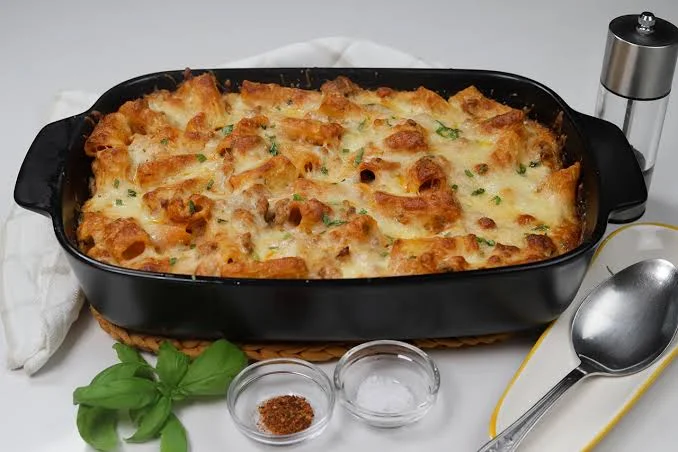 Macarrão com Carne Moída e Queijo: Receita Rápida com Queijo Derretido